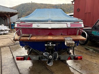Bayliner Invader 4.3 mercruiser kajutový člun + vlek - 5