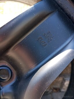 Plechy Ford 16" - 5