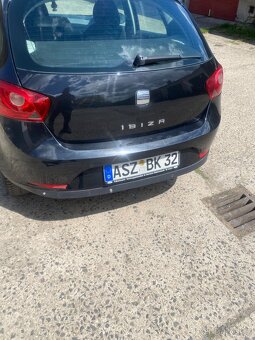 Prodám Seat Ibiza 1.4i 16 ventil 63kw R.2013 - 5