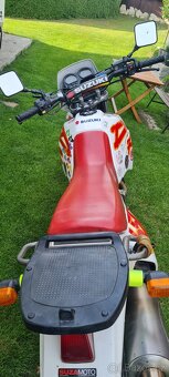 SUZUKI DR 650 - 5