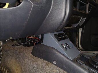 SUZUKI JIMNY konzole na tlačítka, vypínače - 5