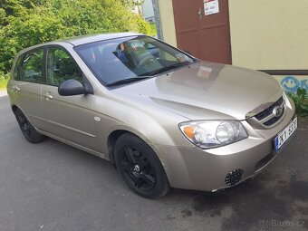 KIA CERATO 1.6i benzín 2008 - 5