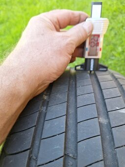Letní Michelin 195 55 16. - 5