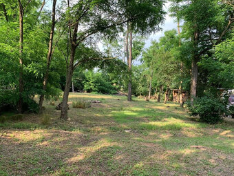 Krásný a jedinečný pozemek 2112 m2 v Nebovidech u Brna - 5