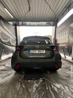 Mazda 2 HYBRID - 5
