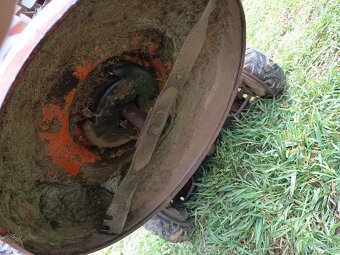 Sekačka Husqvarna R152 - 5