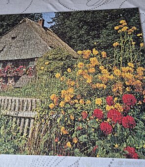 PUZZLE 750 Dům v černém lese - 5