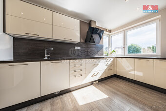 Prodej rodinného domu, 220 m², Horoušany, ul. Diamantová - 5