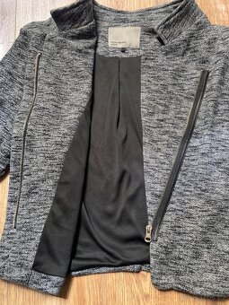 Žíhaný krátký kabátek/sako Vero Moda (40/42) - 5