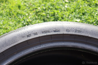 Prodám pneumatiky 245/45 R19 Pirelli P ZERO - 5