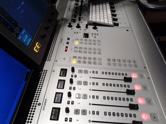 Studer OnAir 2500 18 faderů s externím napájením - 5