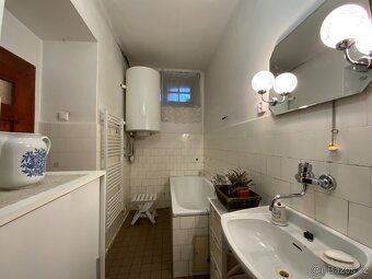 Bydlení na zámku, byt 3+1, 96m2. - 5
