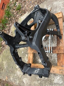 Rám s doklady na Honda CBR600RR PC37 05-06 - 5