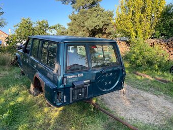 Nissan Patrol GR Y60 - 5
