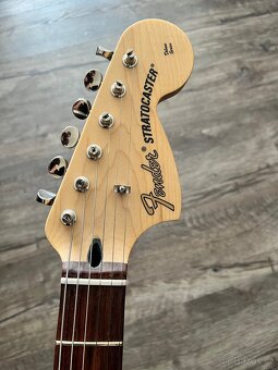 Fender Stratocaster Tom Delonge - 5