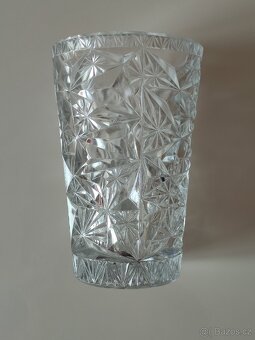 Váza lisovaná, 15 cm - 5