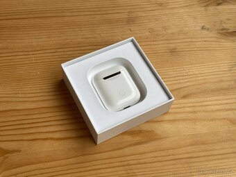 🎧 Apple AirPods 2 – plně funkční - 5