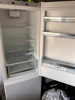 Bosch Lednice s mrazákem - 5