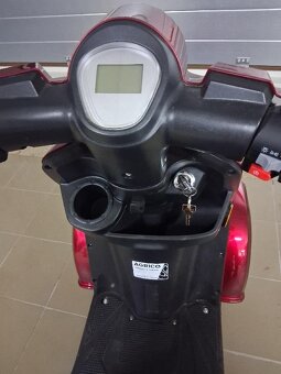 Prodám invalidní elektrický vozík - 5