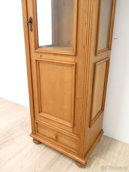 Krásná stará vitrína - 5