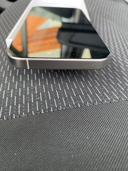 iPhone 16 Pro 128 GB – Natural Titanium – TOP stav - Záruka - 5