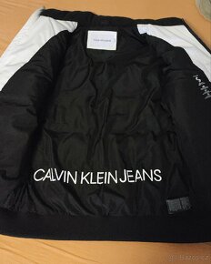 Calvin Klein Bunda - 5