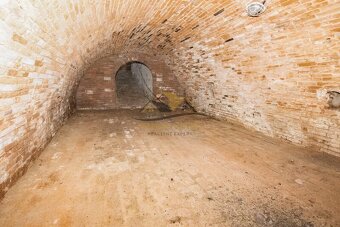pozemek 211 m², se sklípkem a stavebním povolením - 5