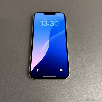iPhone 13 128GB bílý, pěkný stav, 12 měsíců záruka - 5
