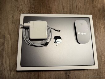 Apple macbook pro 2023 M2 - 5