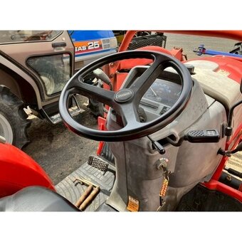 Malotraktor Yanmar s čelním nakladačem - 5