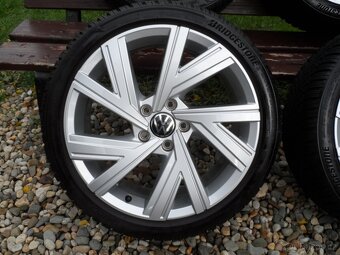 Originál Alu Kola +Zimní Pneu VW Golf 8, 225/40/18 5X112 - 5