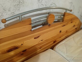 Moderní selská postel 180 plus noční stolek - 5