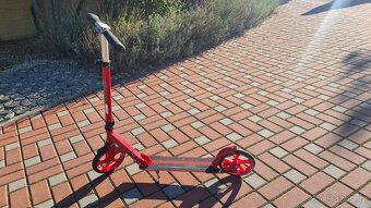 Skládací koloběžka FERRARI a helma v červené barvě - 5