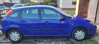 Focus 1.6i hatchback - 5