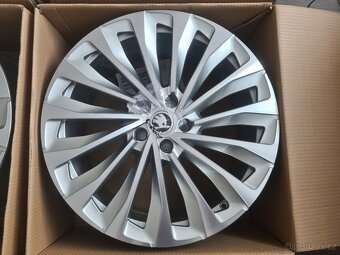 NOVÉ Alu ASTERION 9,0J x 20" ET 42 Enyaq atd. - 5