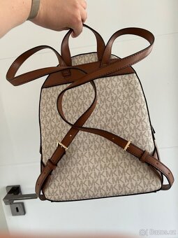 Michael Kors batoh - 5