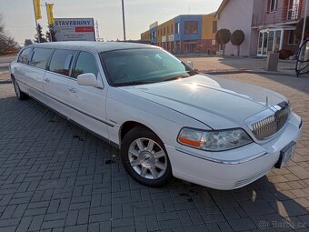 Prodám limuzína Lincoln Towncar - 5