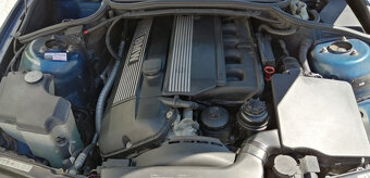 BMW 325i Touring 2002 automat TIP tronic - 5