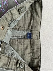 Kraťase zn. Gap vel. 4 roky - 5
