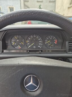 Mercedes-Benz 190 E 2.3 (W201) - 5