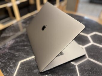 MacBook Pro 16"2019/i7/32RAM/1TB/A2141 - 5