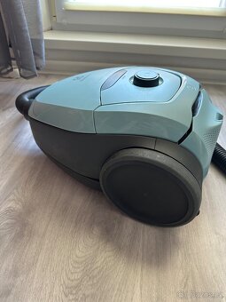 Vysavač Electrolux Pure D8.2 PD82-MB - 5