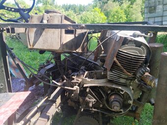 Traktor domácí výroby Jawa 250. - 5