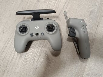 Dron DJI FPV - 5