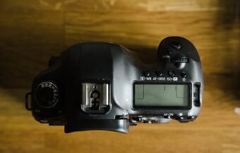 Canon 5D Mk III - 5