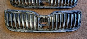 Maska narazniku skoda superb III mrizka chladice - 5