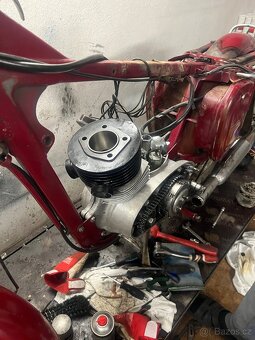 Jawa 250 Kývačka - 5