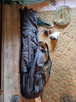 Prodej starých rybářských potřeb - 5