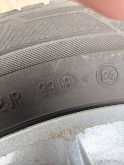 Prodam zimni pneu + plechy Peugeot 5008 - 5