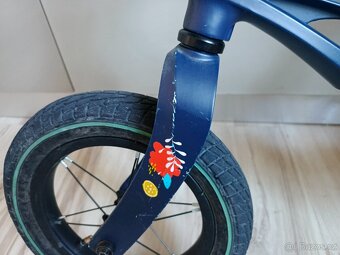 Prodám Odrážedlo Lionelo Bart Air - 5